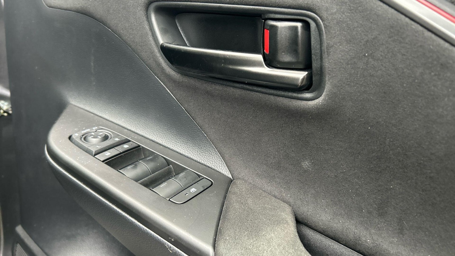 Used Toyota C-HR 2025 for sale - 78100069: Photo 40