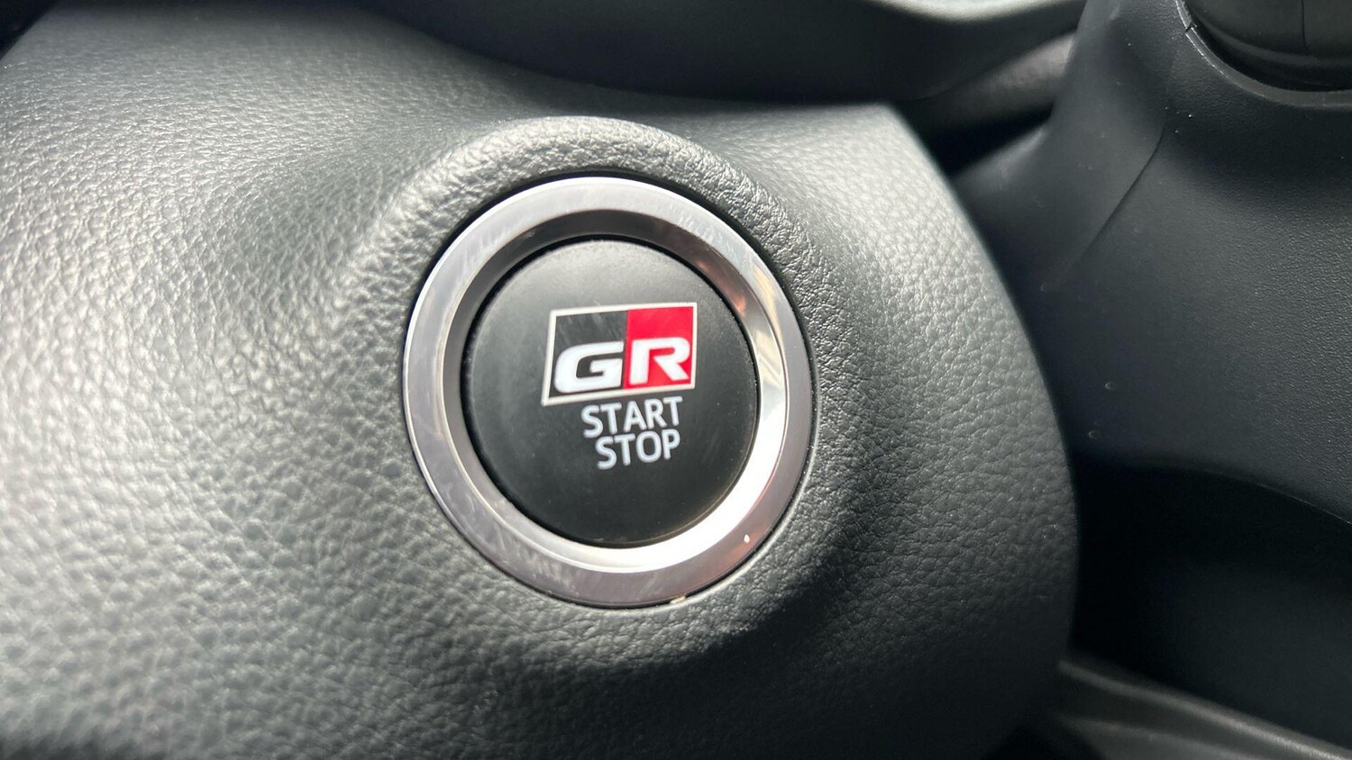 Used Toyota Yaris 2023 for sale - 77598641: Photo 33