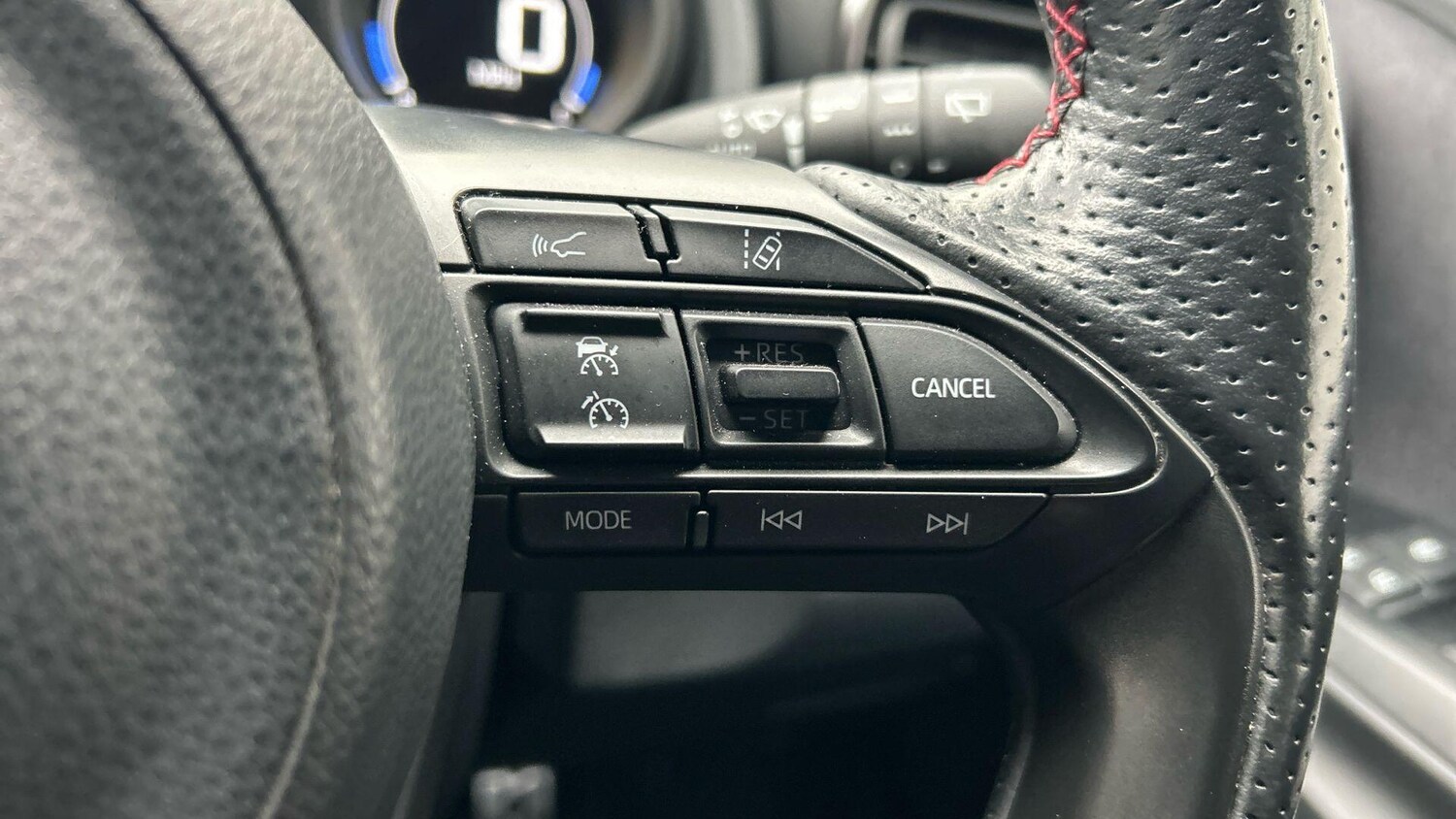 Used Toyota Yaris 2023 for sale - 77598641: Photo 35