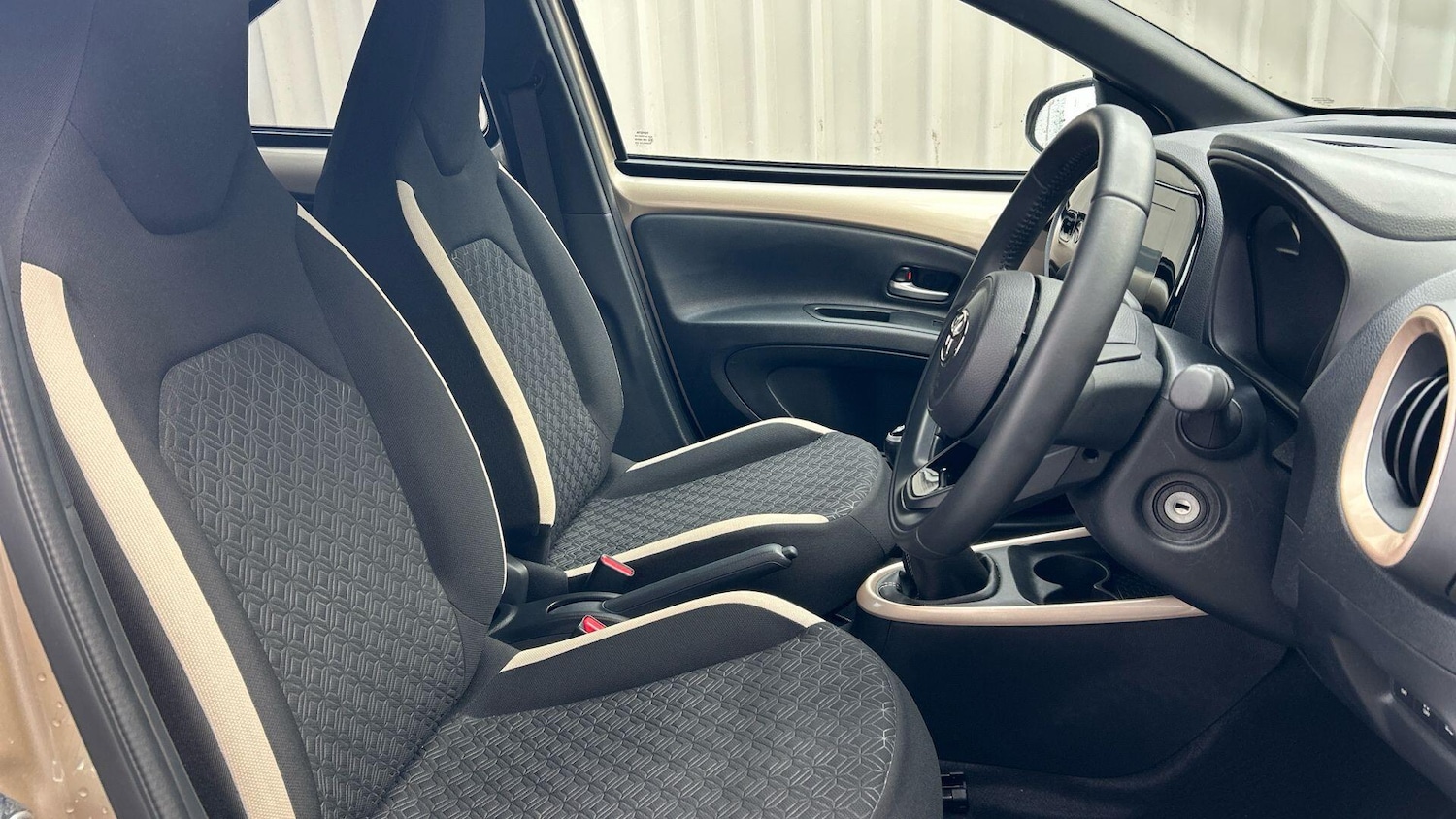 Used Toyota Aygo X 2024 for sale - 77646695: Photo 15