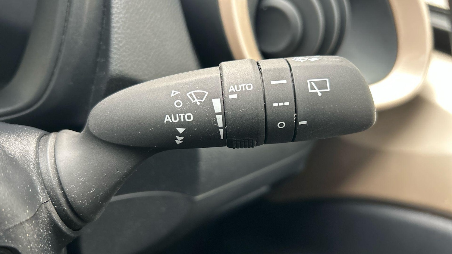 Used Toyota Aygo X 2024 for sale - 77646695: Photo 32