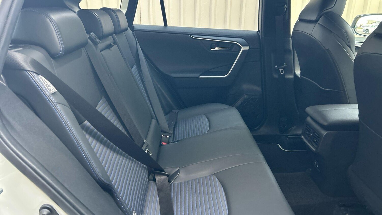 Used Toyota RAV4 2021 for sale - 76689241: Photo 16