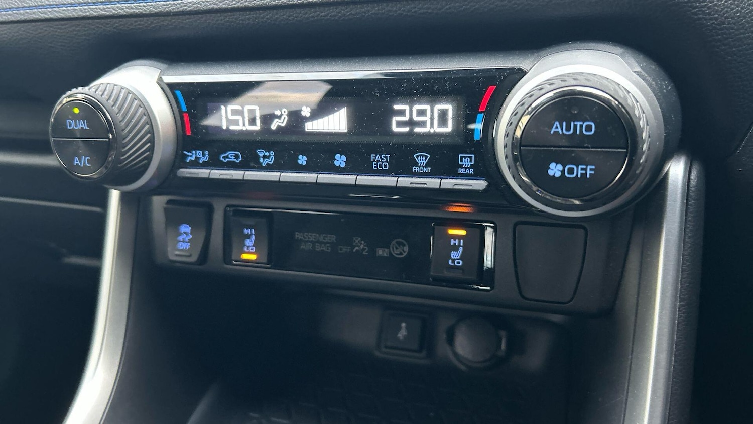 Used Toyota RAV4 2021 for sale - 76689241: Photo 31