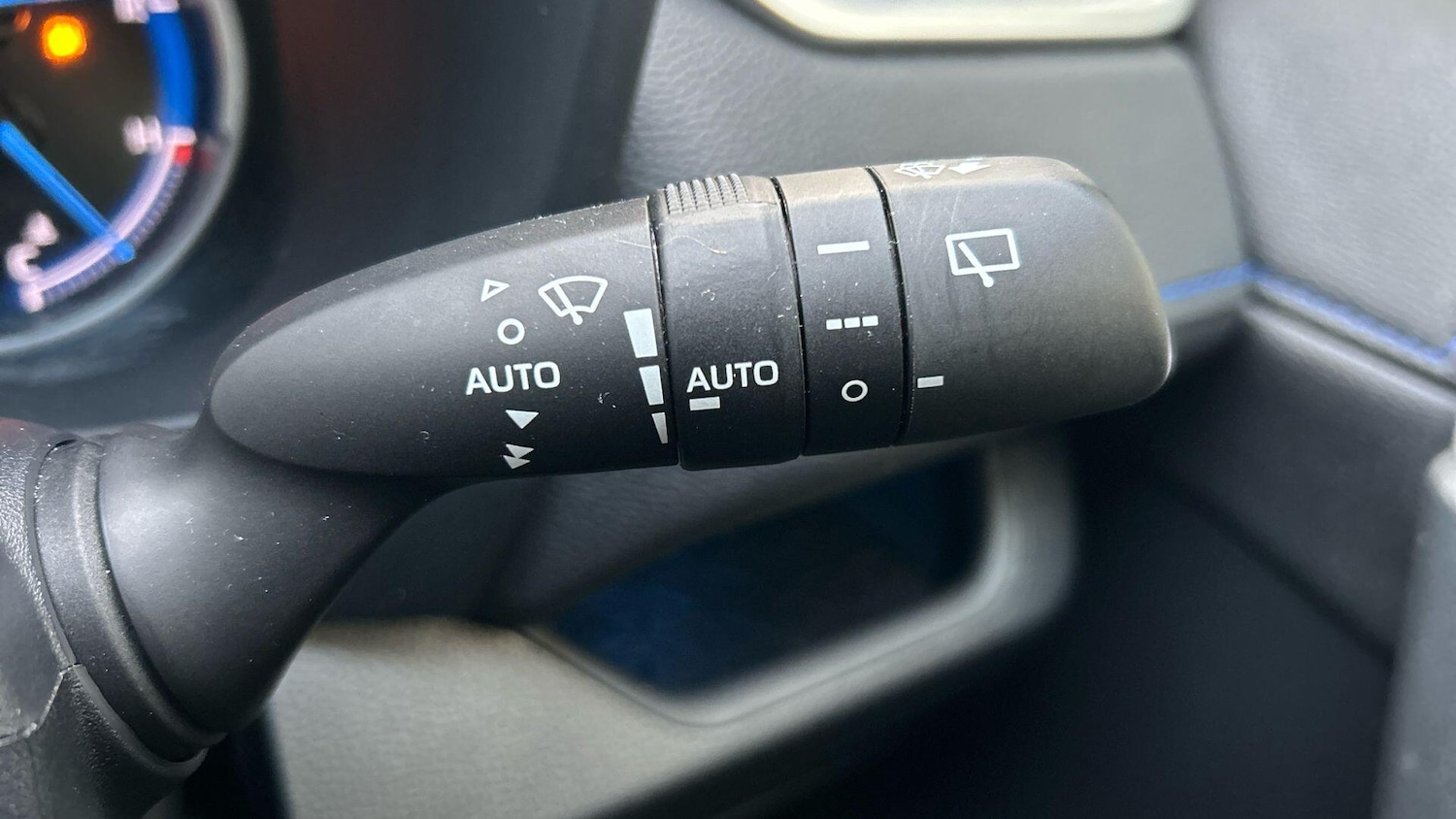 Used Toyota RAV4 2021 for sale - 76689241: Photo 38