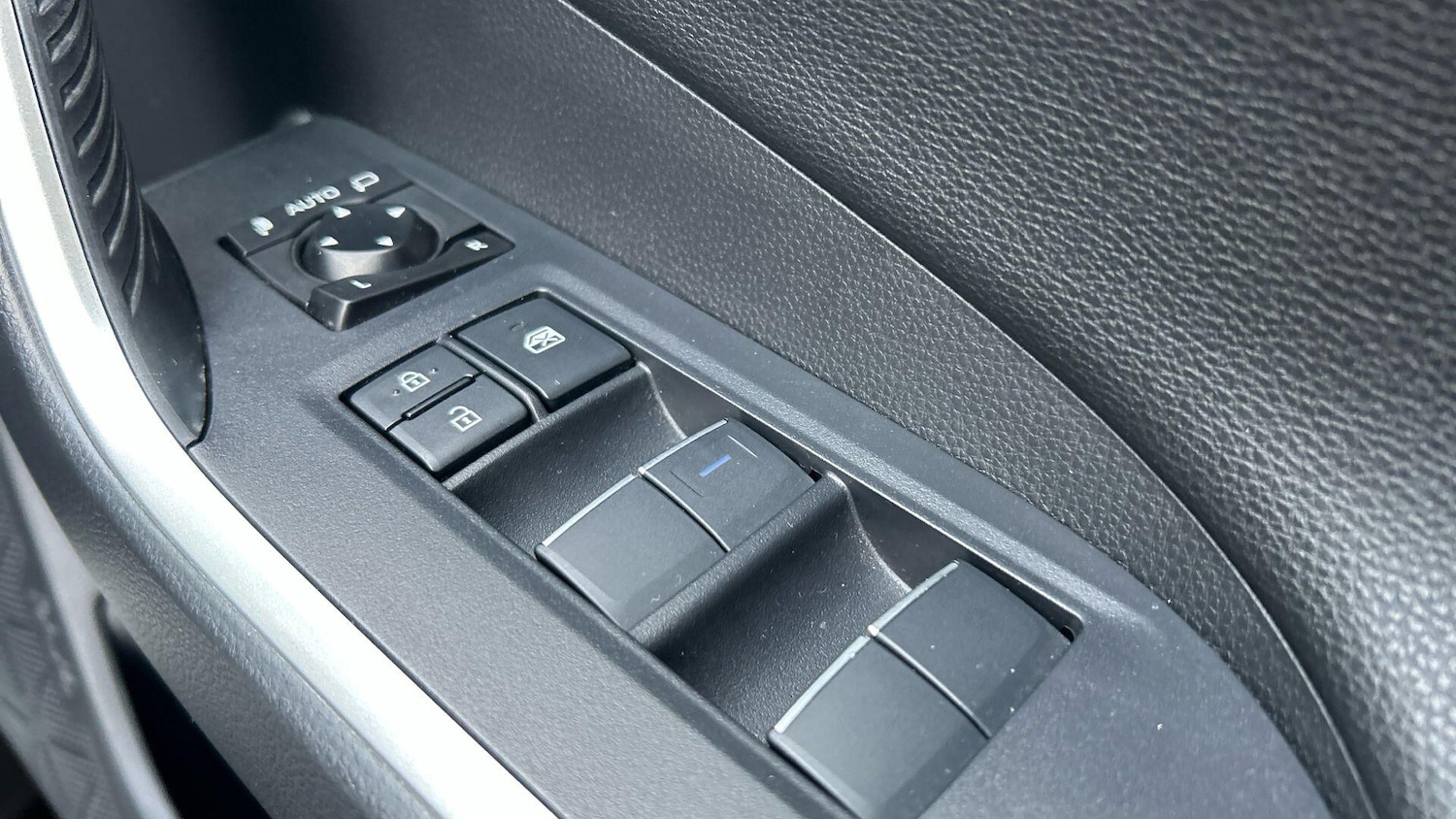 Used Toyota RAV4 2021 for sale - 76689241: Photo 39