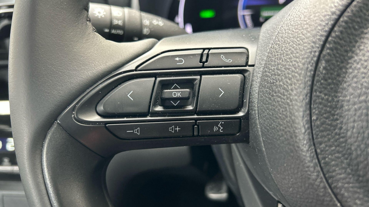 Used Toyota Yaris Cross 2025 for sale - 76123054: Photo 32