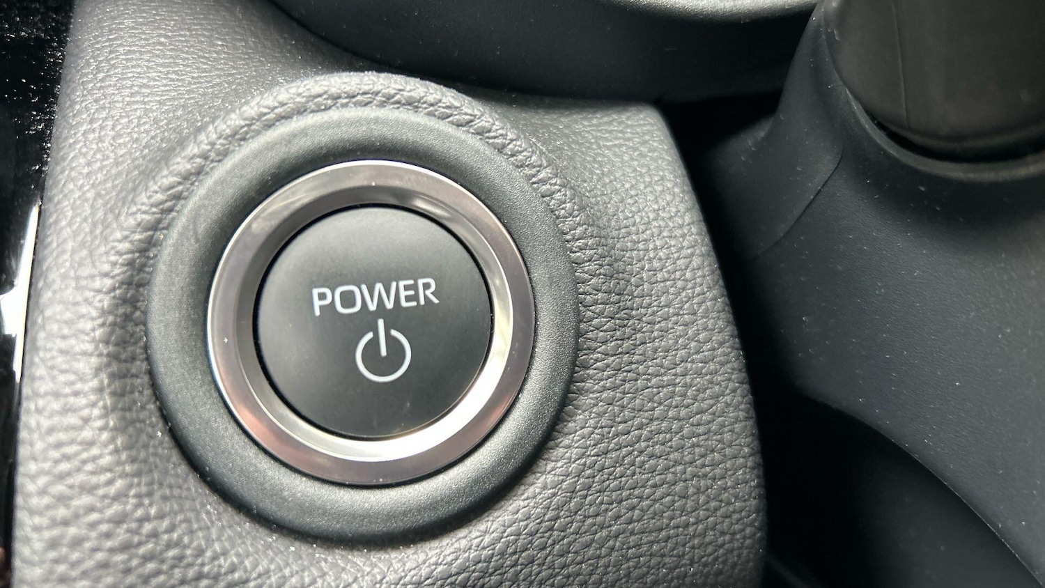 Used Toyota Yaris Cross 2025 for sale - 76123054: Photo 37