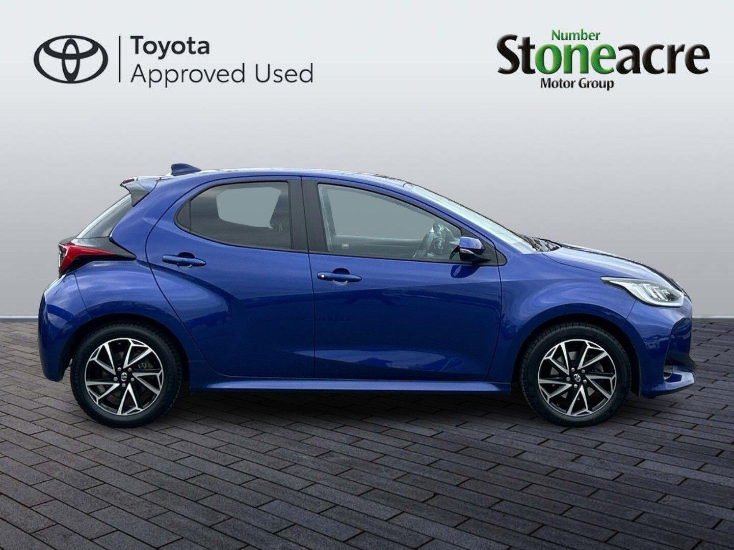 Used Toyota Yaris 2022 for sale - 76538911: Photo 2