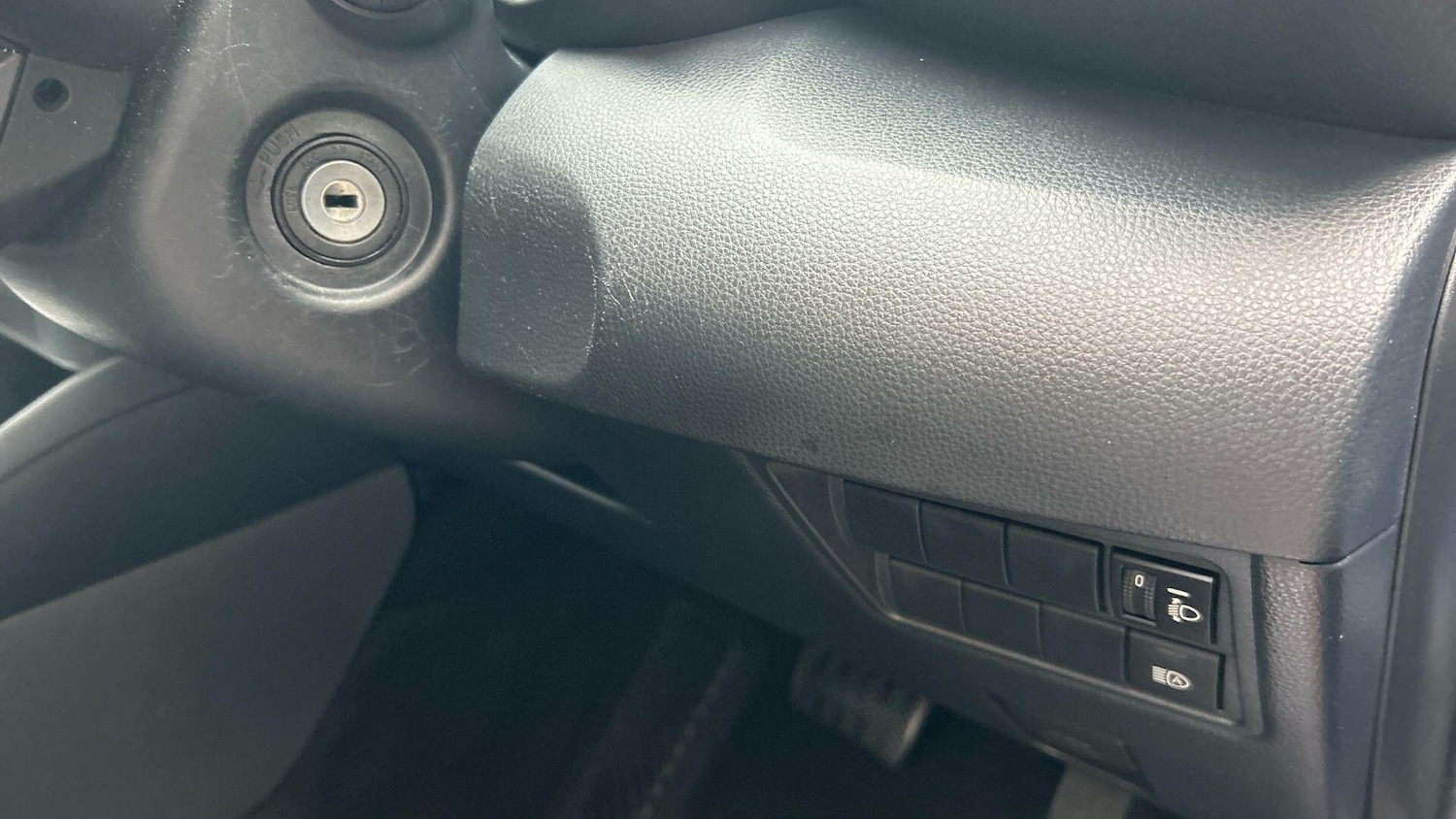 Used Toyota Yaris 2022 for sale - 76538911: Photo 37