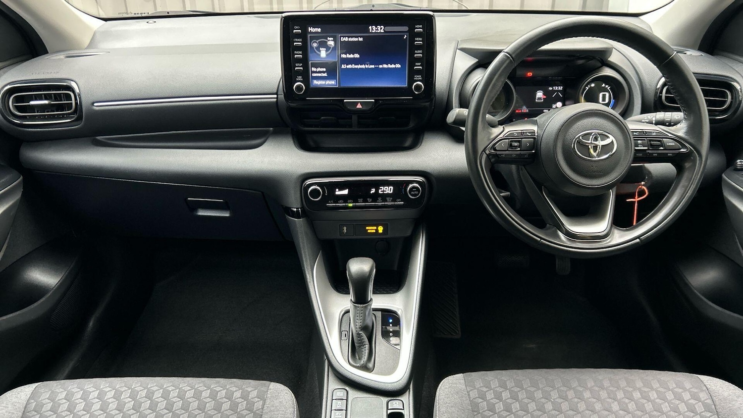 Used Toyota Yaris 2022 for sale - 76538911: Photo 9