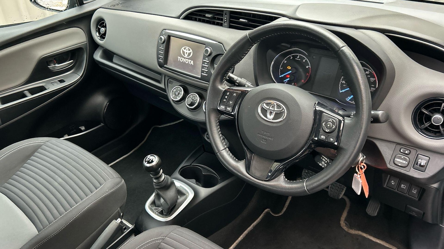 Used Toyota Yaris 2018 for sale - 76549886: Photo 10