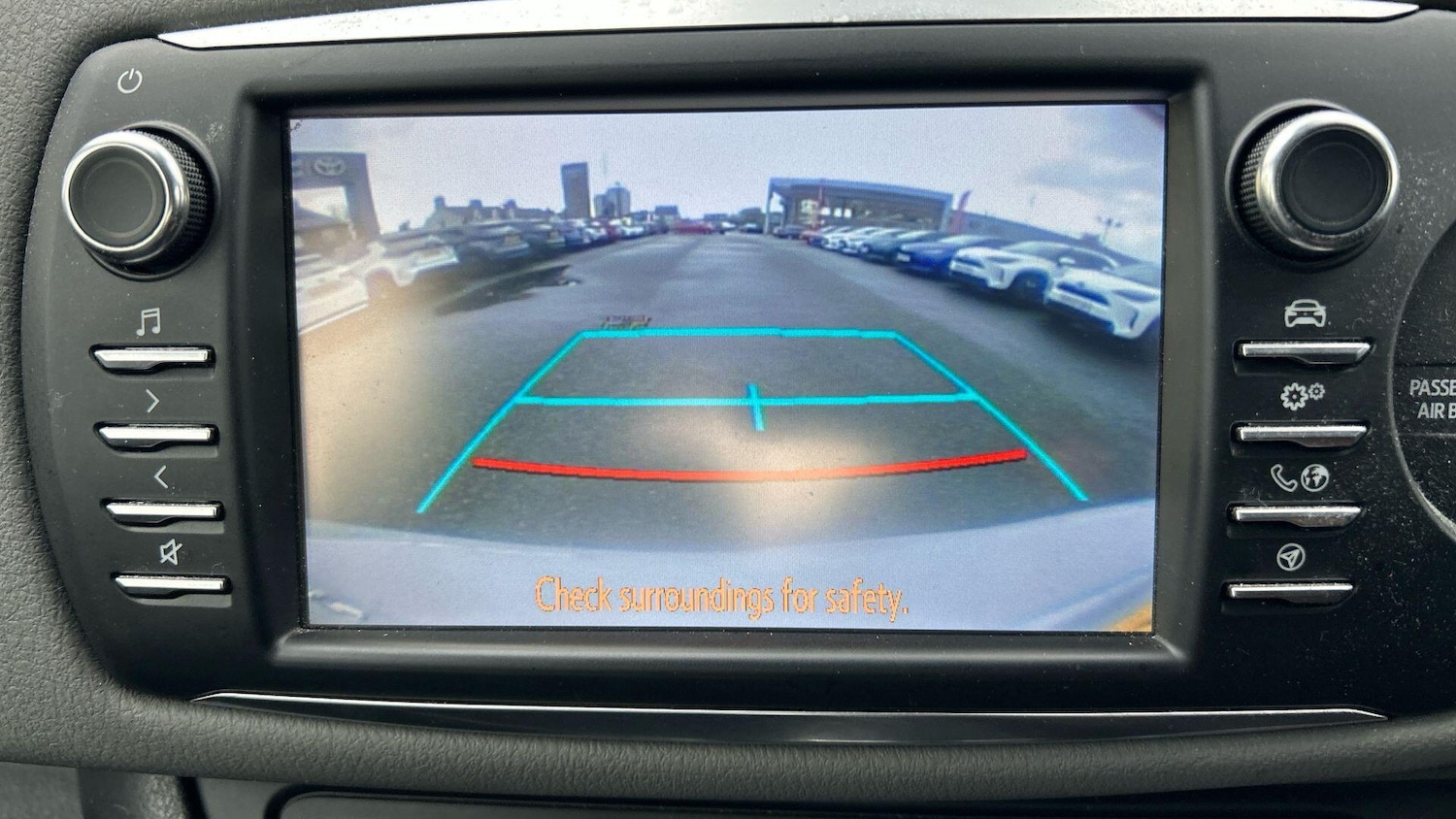 Used Toyota Yaris 2018 for sale - 76549886: Photo 11