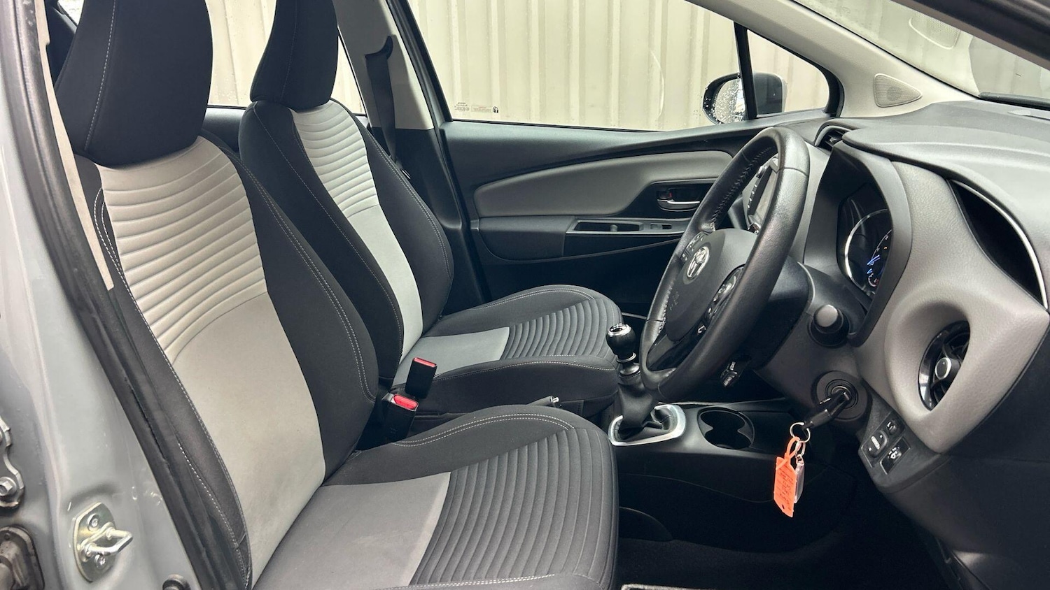 Used Toyota Yaris 2018 for sale - 76549886: Photo 15