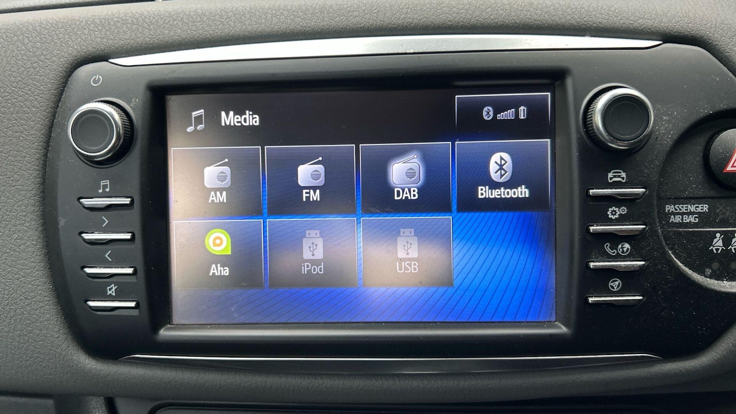 Used Toyota Yaris 2018 for sale - 76549886: Photo 25