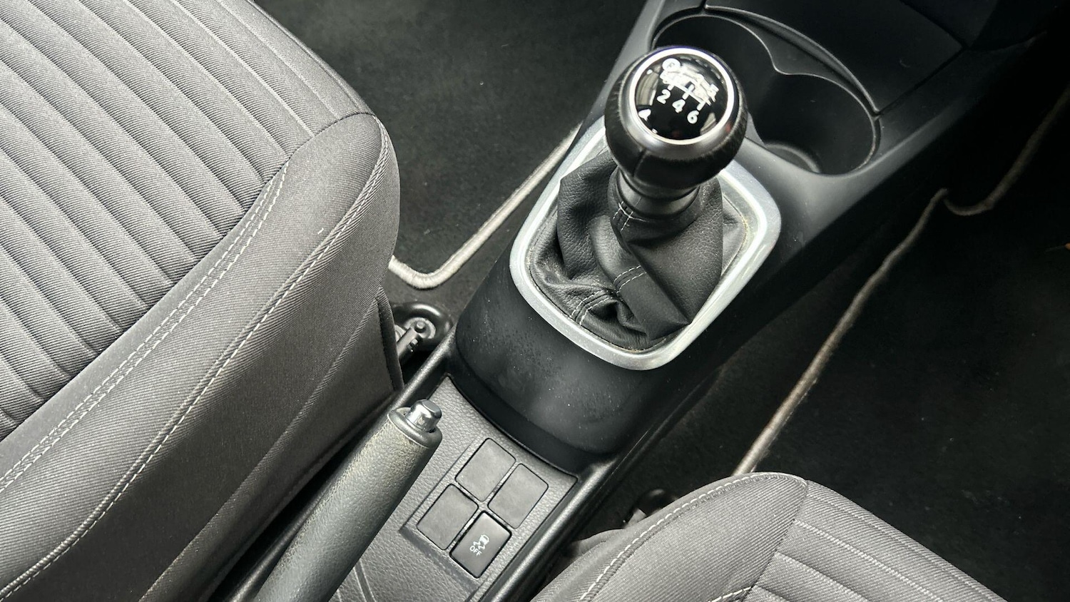 Used Toyota Yaris 2018 for sale - 76549886: Photo 33