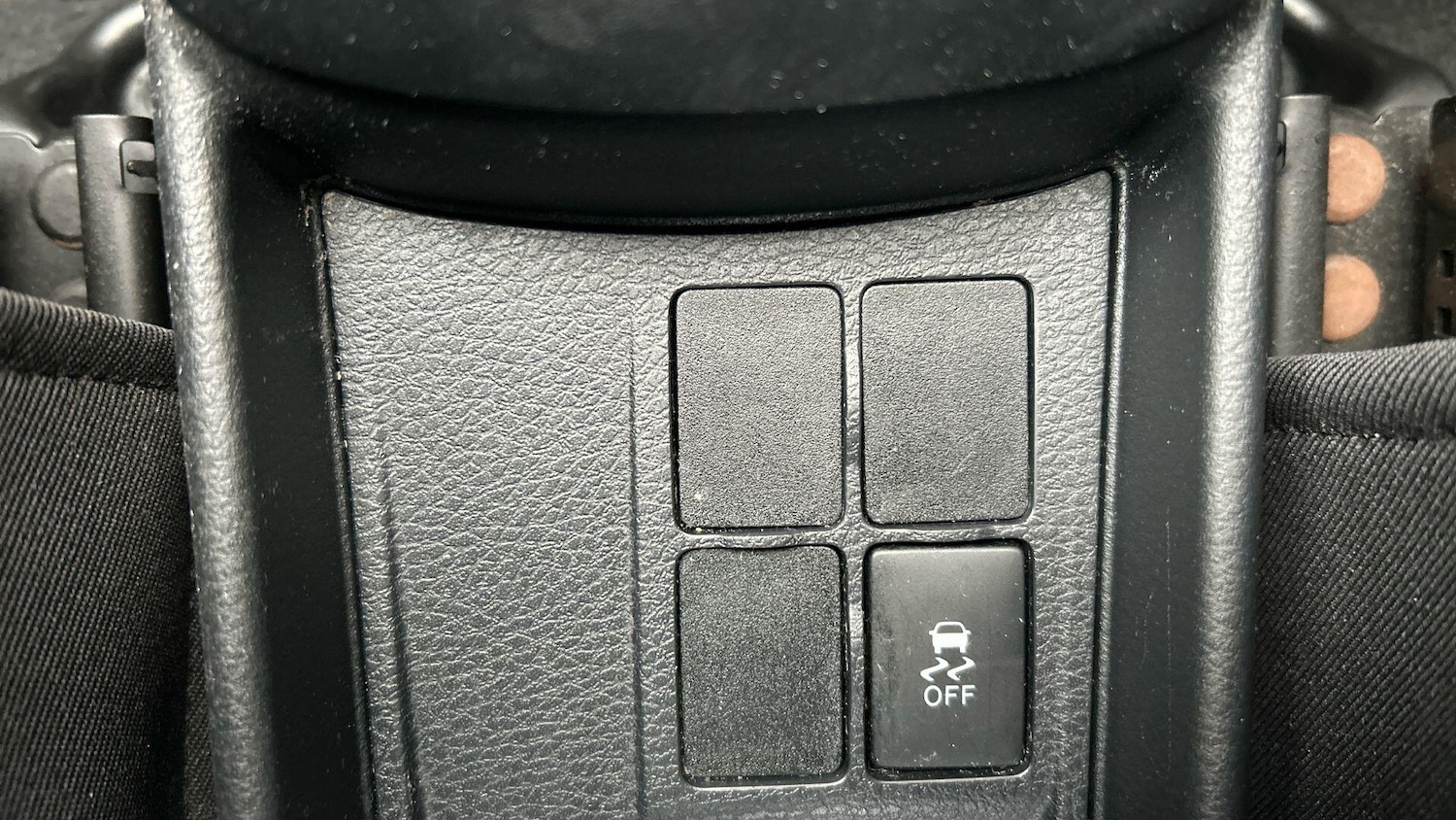 Used Toyota Yaris 2018 for sale - 76549886: Photo 35