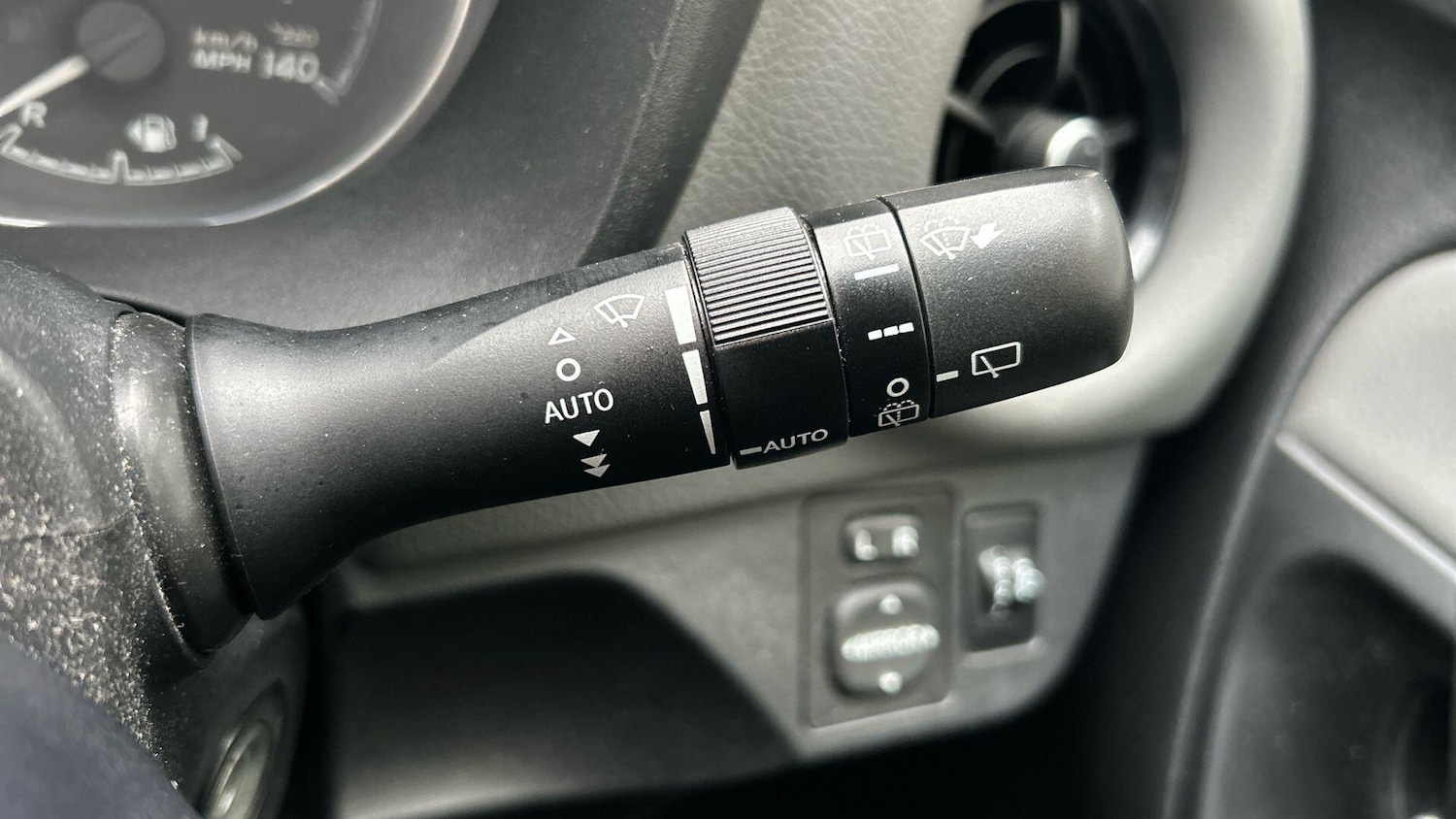 Used Toyota Yaris 2018 for sale - 76549886: Photo 38