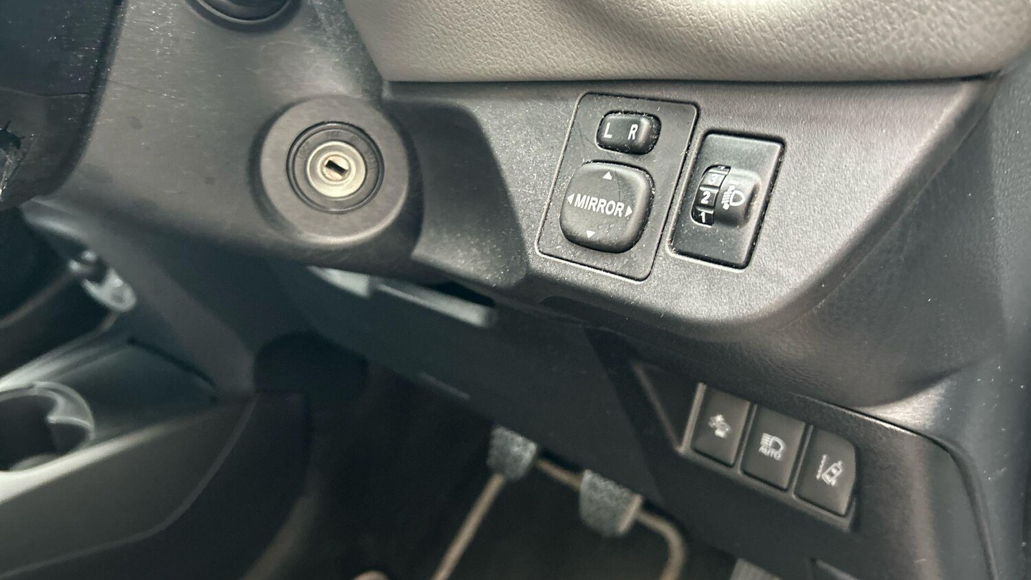 Used Toyota Yaris 2018 for sale - 76549886: Photo 40