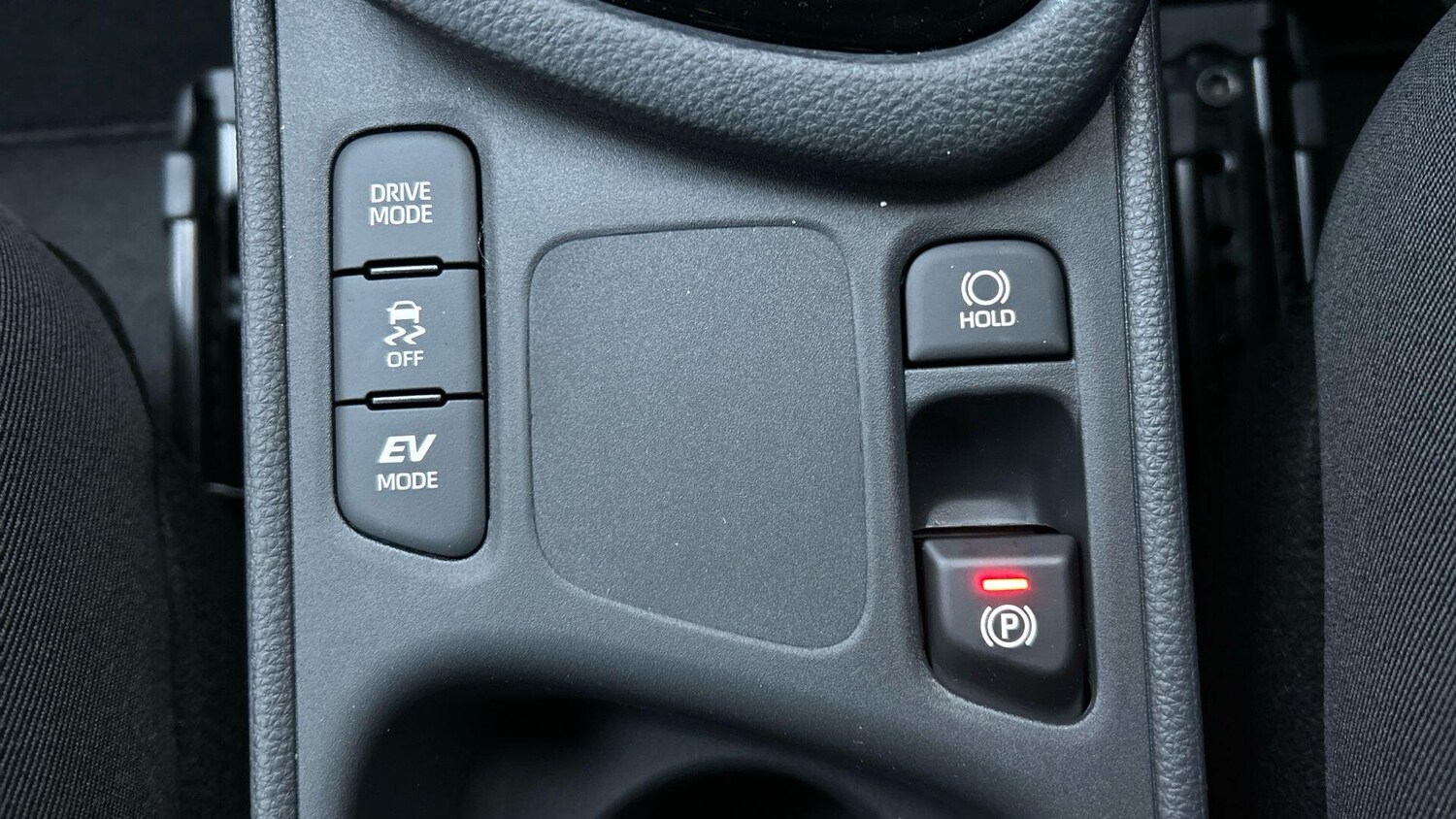 Used Toyota Yaris 2025 for sale - 76825247: Photo 32