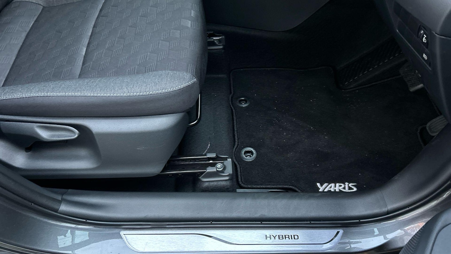 Used Toyota Yaris 2025 for sale - 76825247: Photo 38