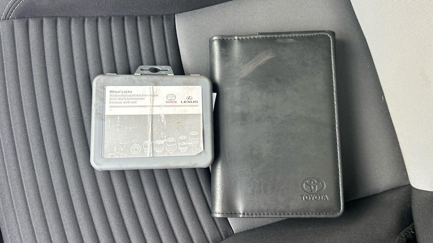 Used Toyota Yaris for sale - 77825066: Photo 42