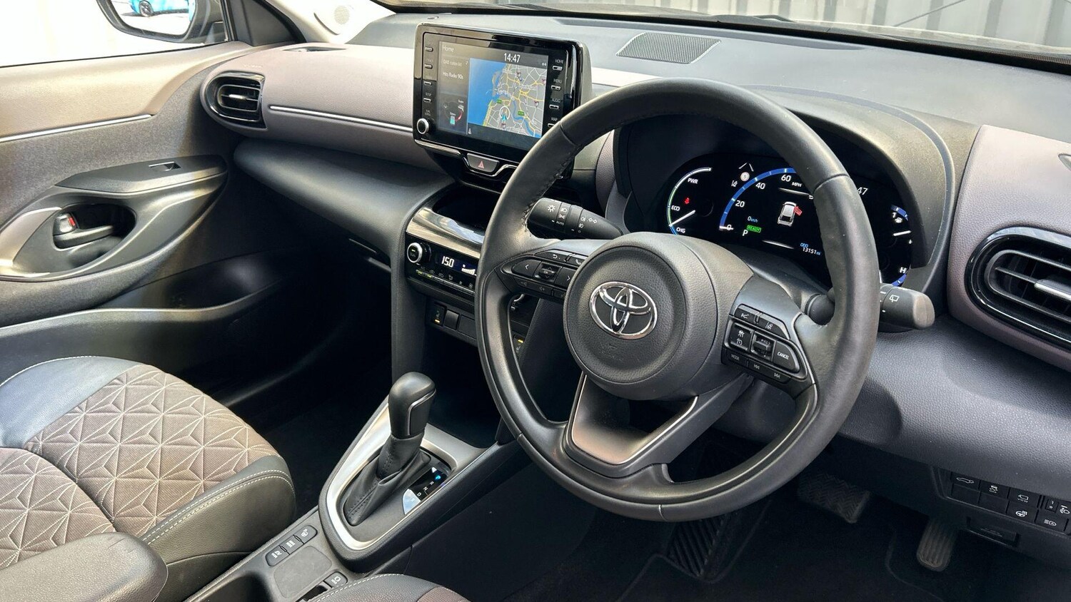 Used Toyota Yaris Cross 2023 for sale - 78185419: Photo 12