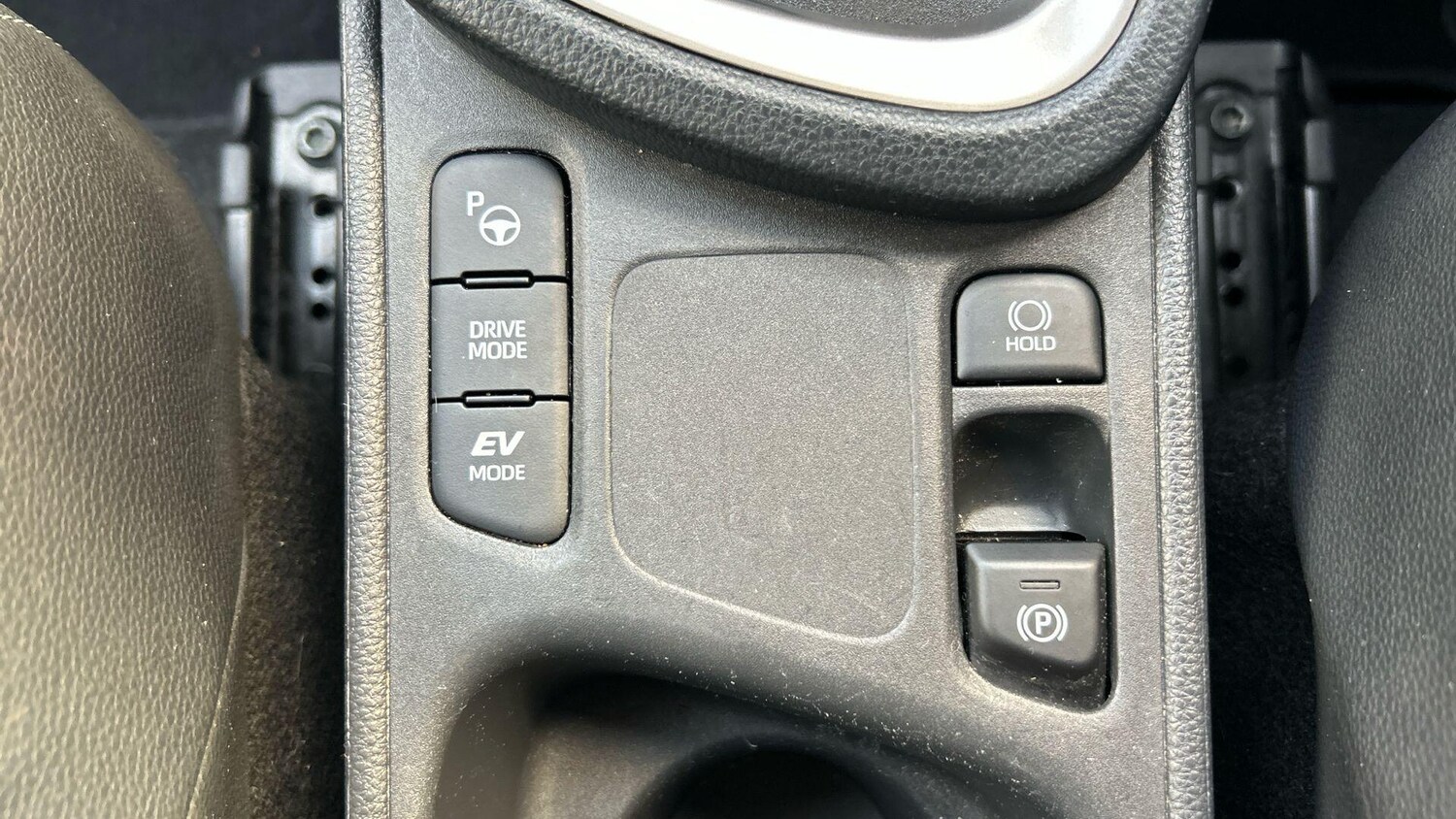 Used Toyota Yaris Cross 2023 for sale - 78185419: Photo 36