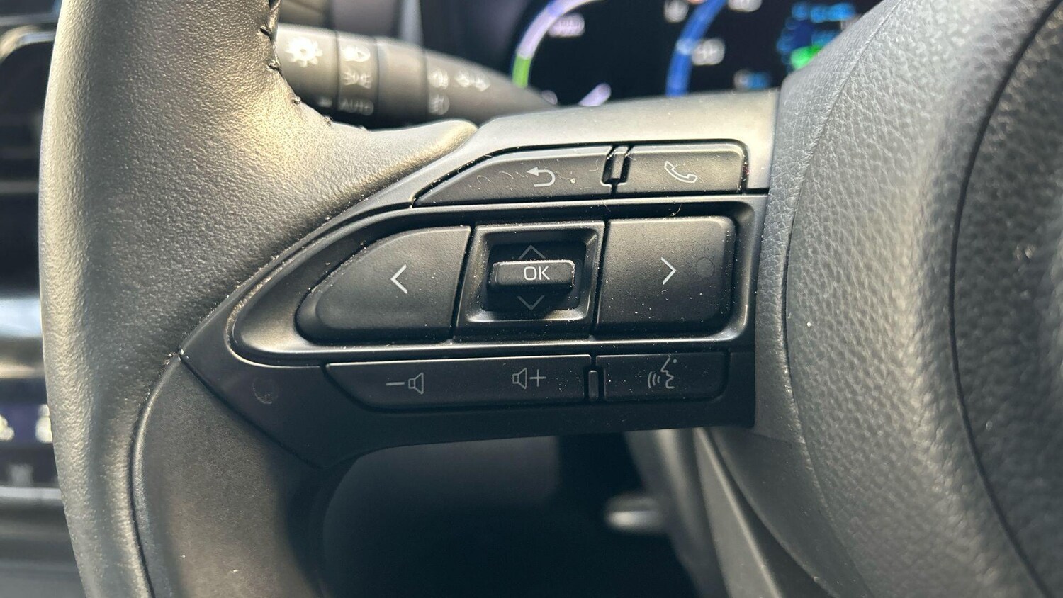 Used Toyota Yaris Cross 2023 for sale - 78185419: Photo 38