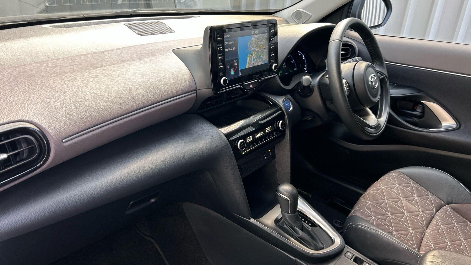 Used Toyota Yaris Cross 2023 for sale - 78185419: Photo 44