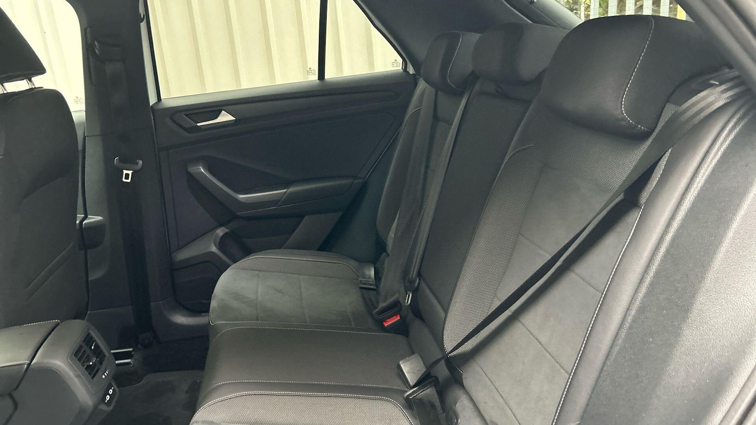 Used Volkswagen T-Roc 2022 for sale - 76484824: Photo 17