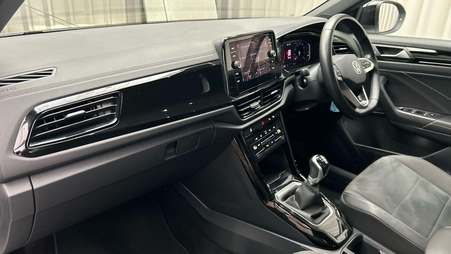 Used Volkswagen T-Roc 2022 for sale - 76484824: Photo 42