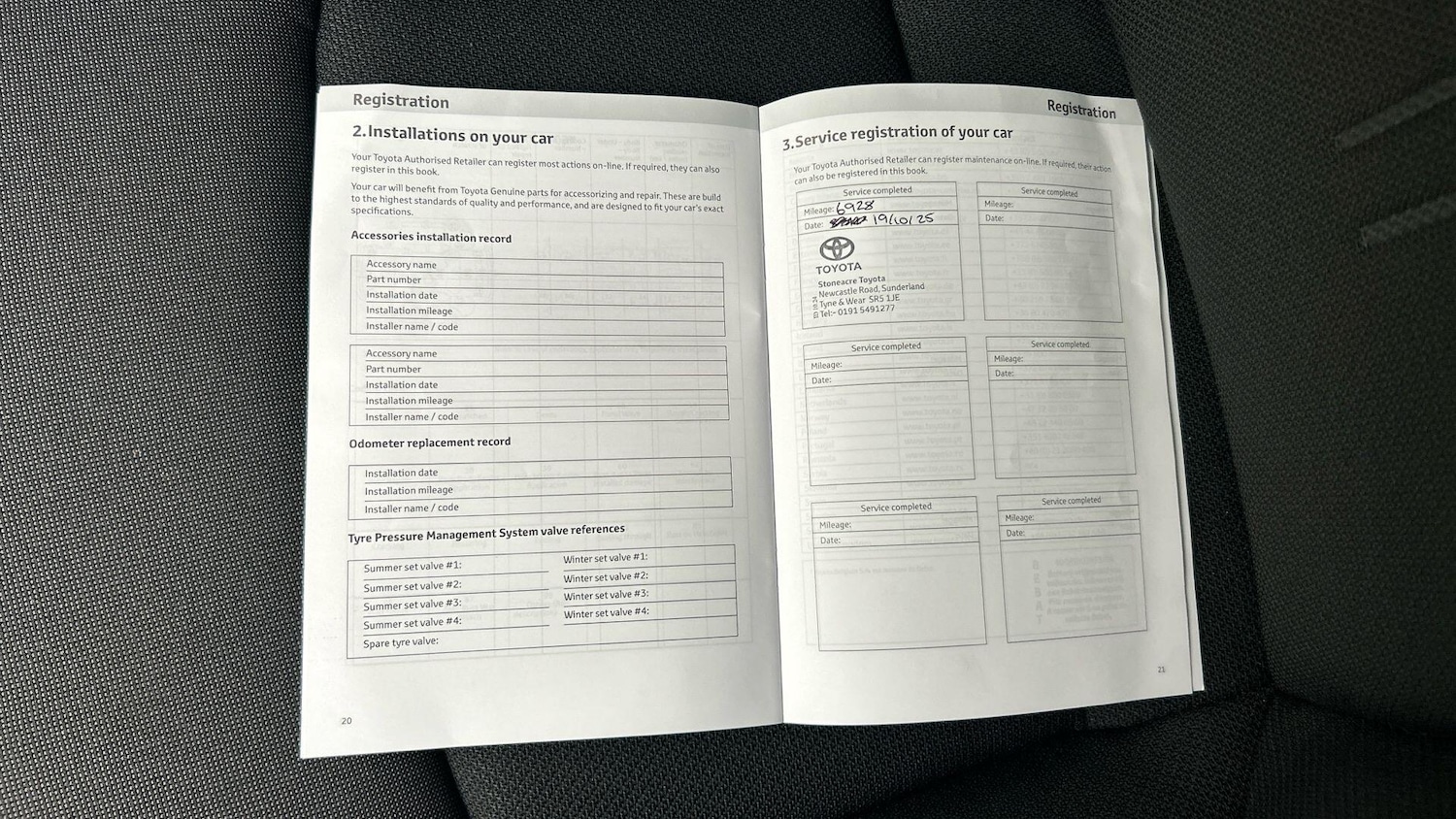 Used Toyota C-HR 2024 for sale - 76457037: Photo 23