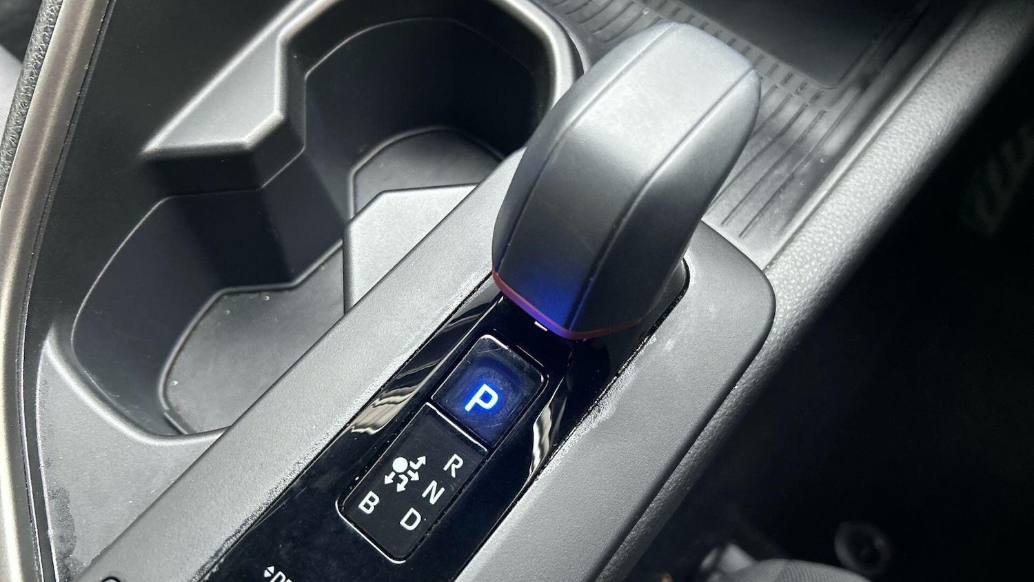 Used Toyota C-HR 2024 for sale - 76457037: Photo 33