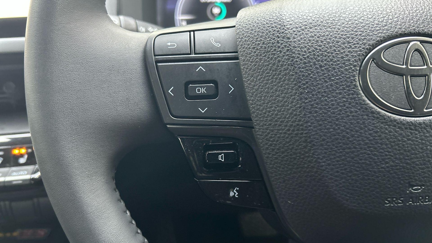 Used Toyota C-HR 2024 for sale - 76457037: Photo 38