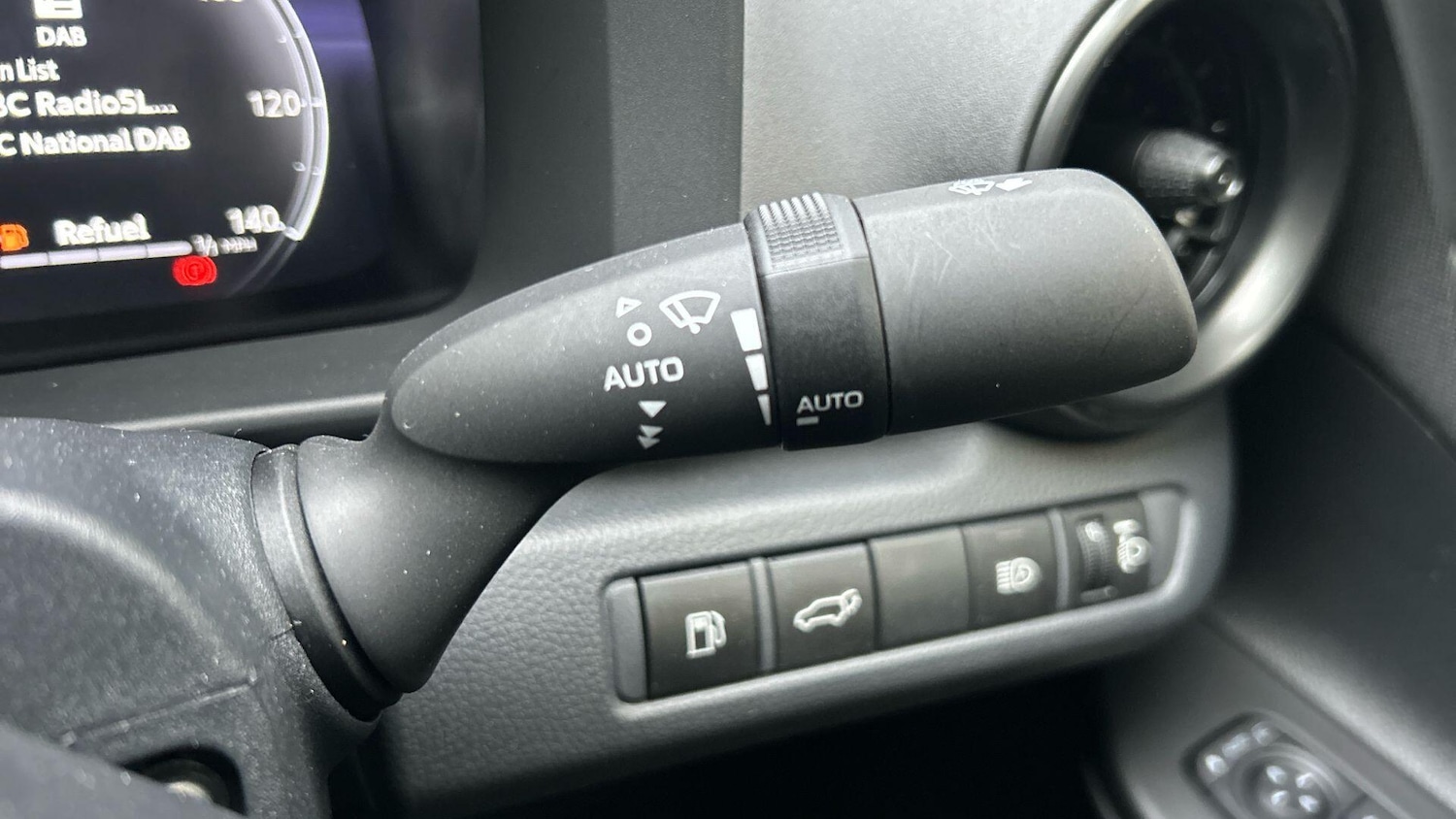 Used Toyota C-HR 2024 for sale - 76457037: Photo 40