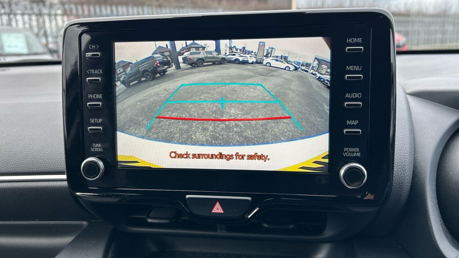 Used Toyota Yaris 2022 for sale - 77574643: Photo 11