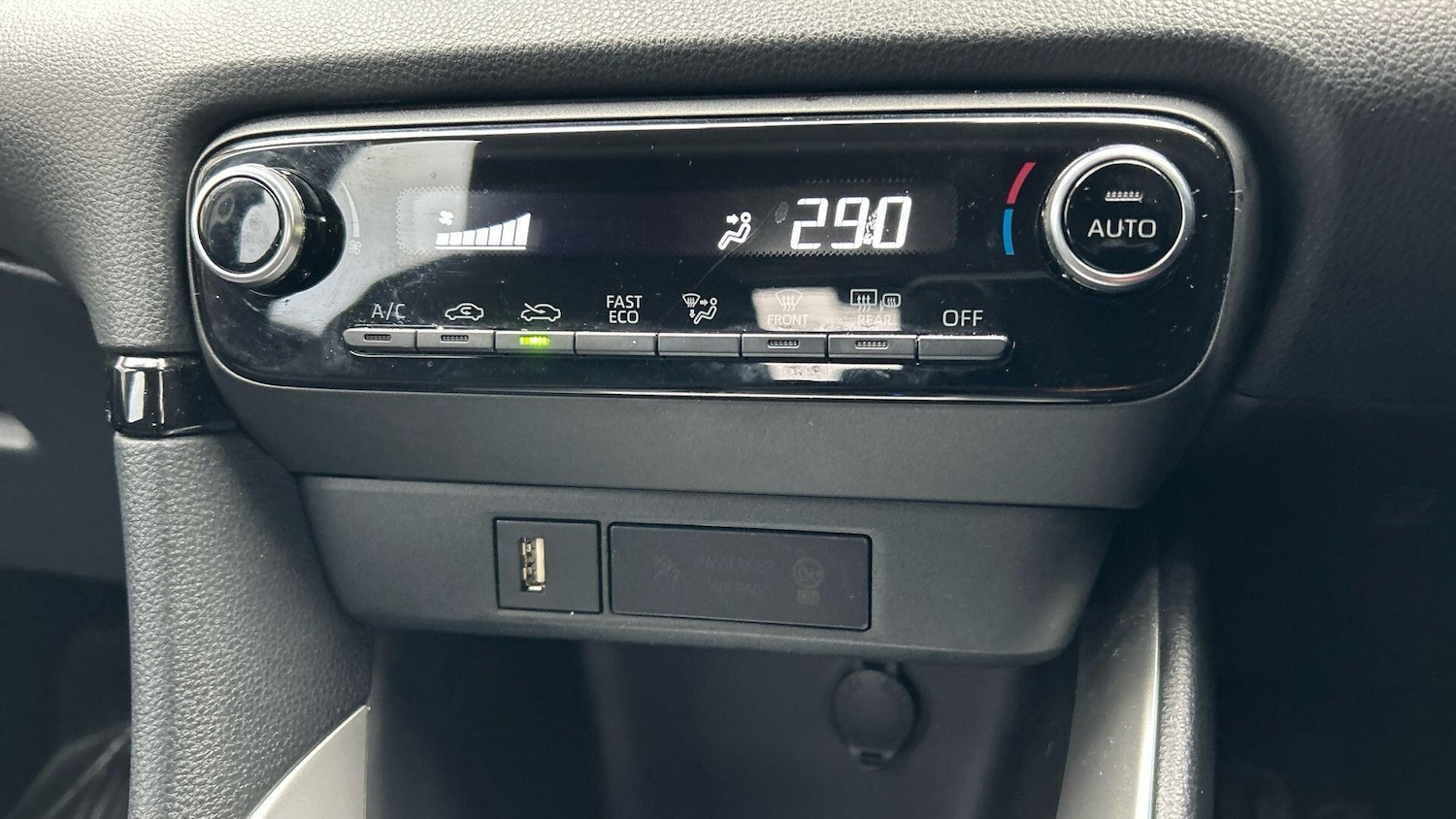 Used Toyota Yaris 2022 for sale - 77574643: Photo 29