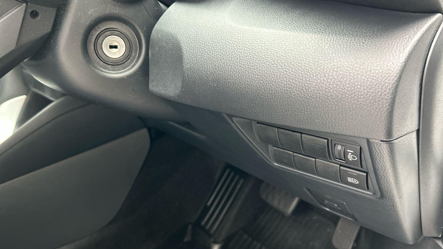 Used Toyota Yaris 2022 for sale - 77574643: Photo 37