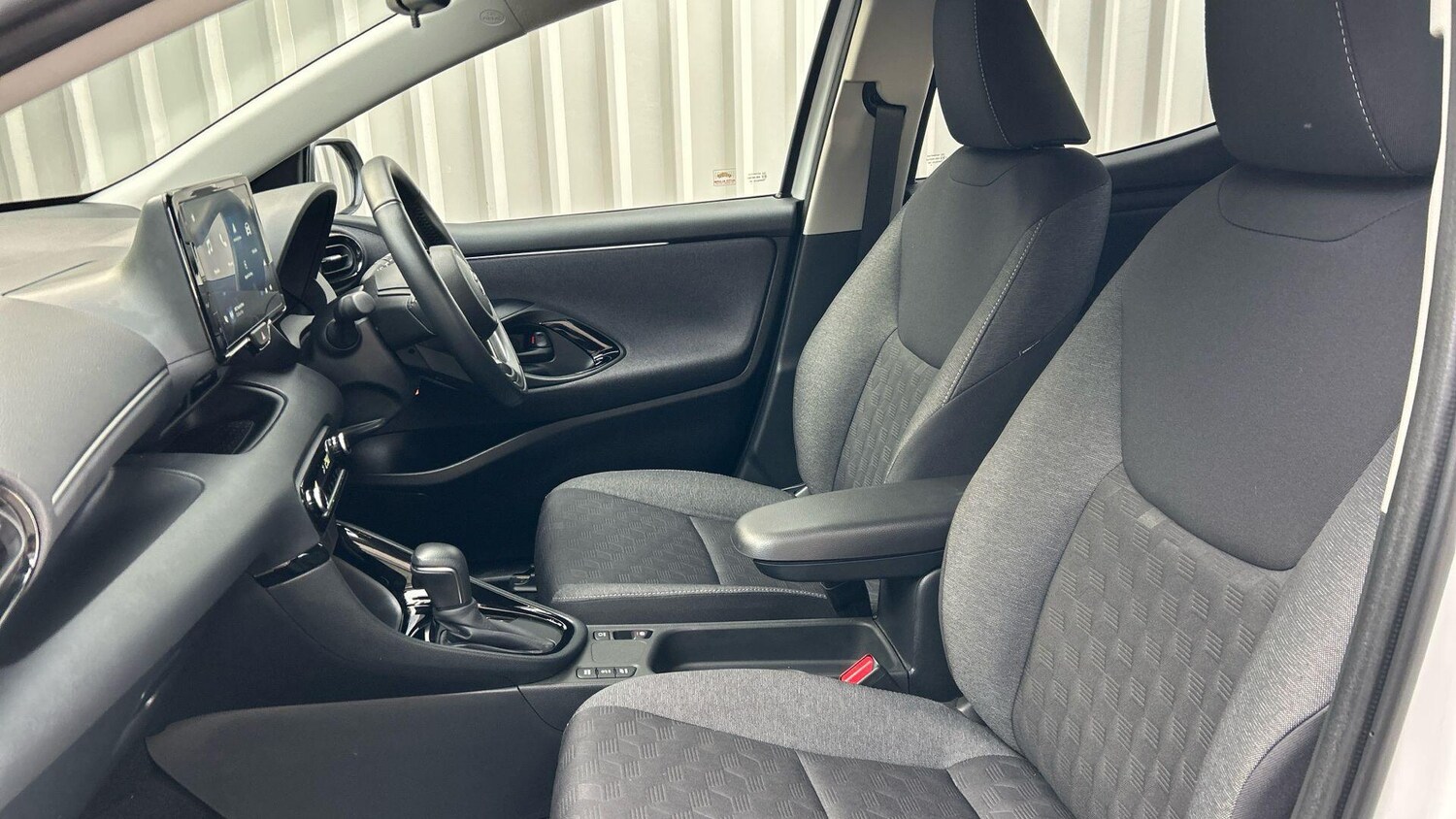 Used Toyota Yaris 2024 for sale - 77202426: Photo 14