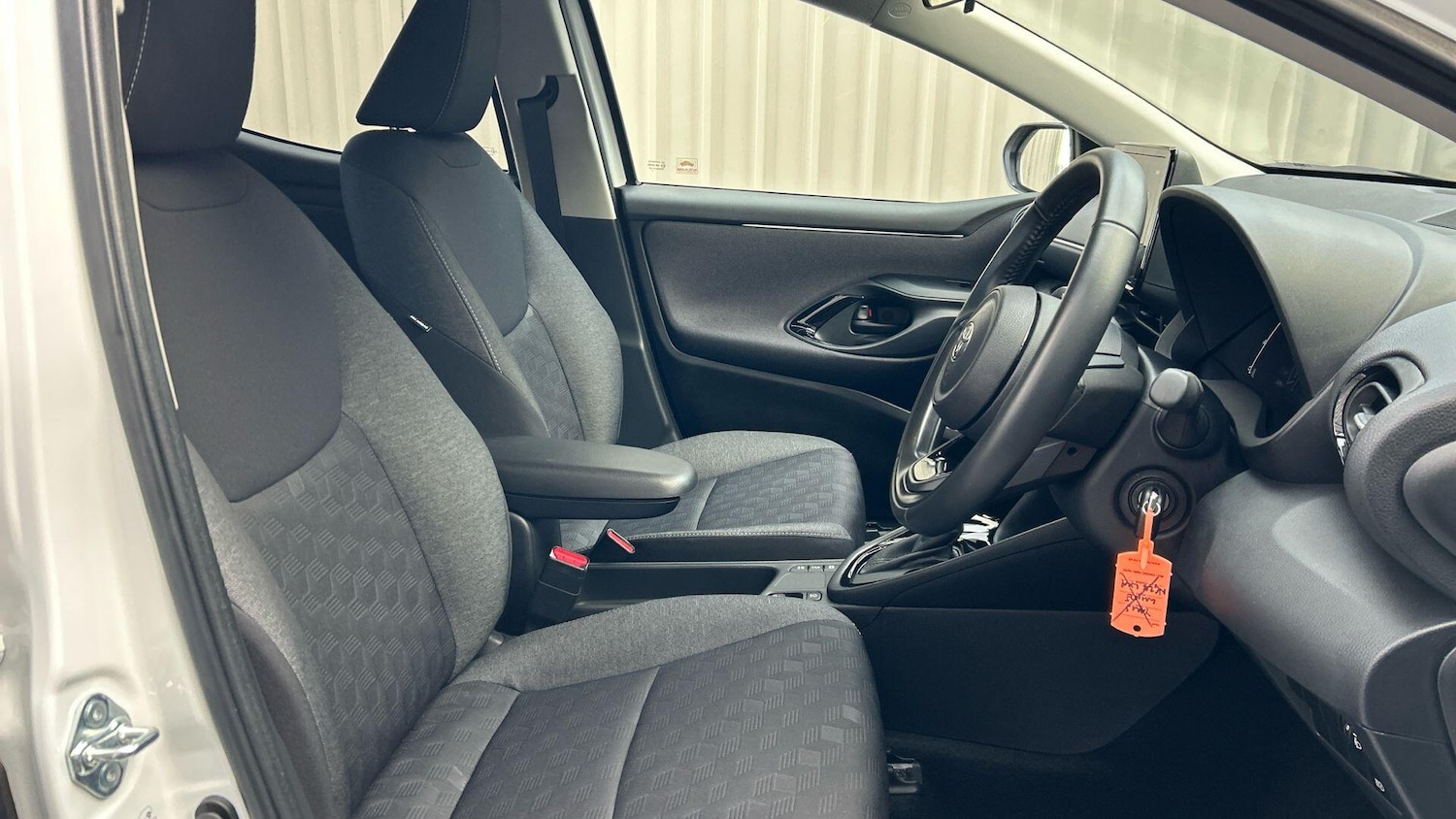 Used Toyota Yaris 2024 for sale - 77202426: Photo 15