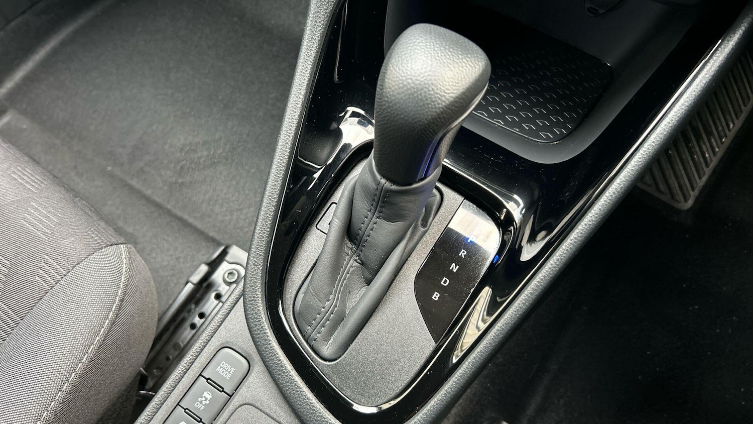 Used Toyota Yaris 2024 for sale - 77202426: Photo 32