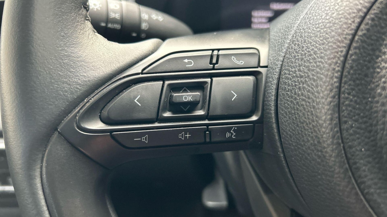 Used Toyota Yaris 2024 for sale - 77202426: Photo 34