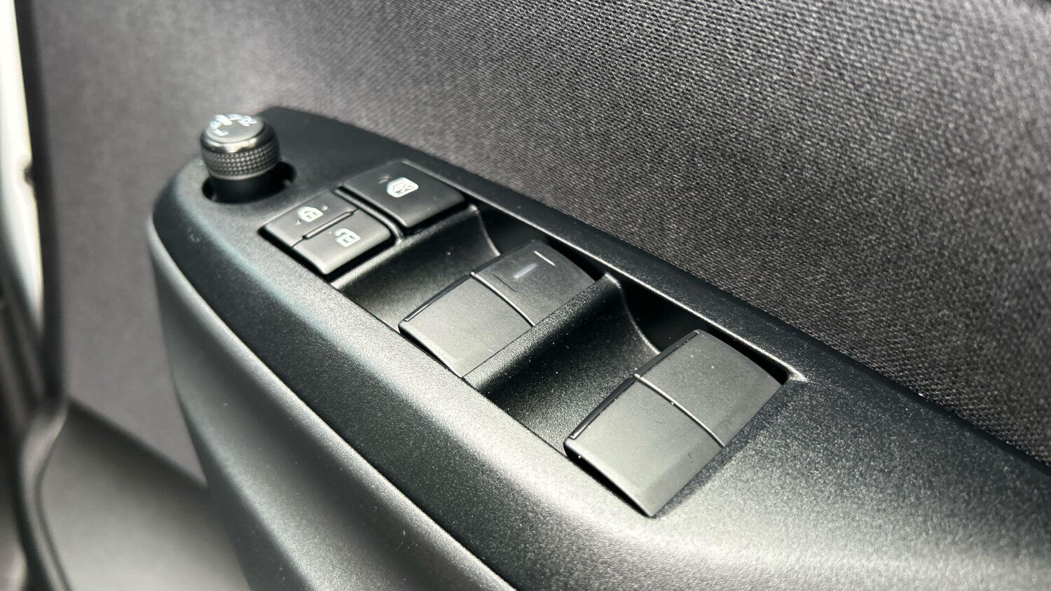 Used Toyota Yaris 2024 for sale - 77202426: Photo 37