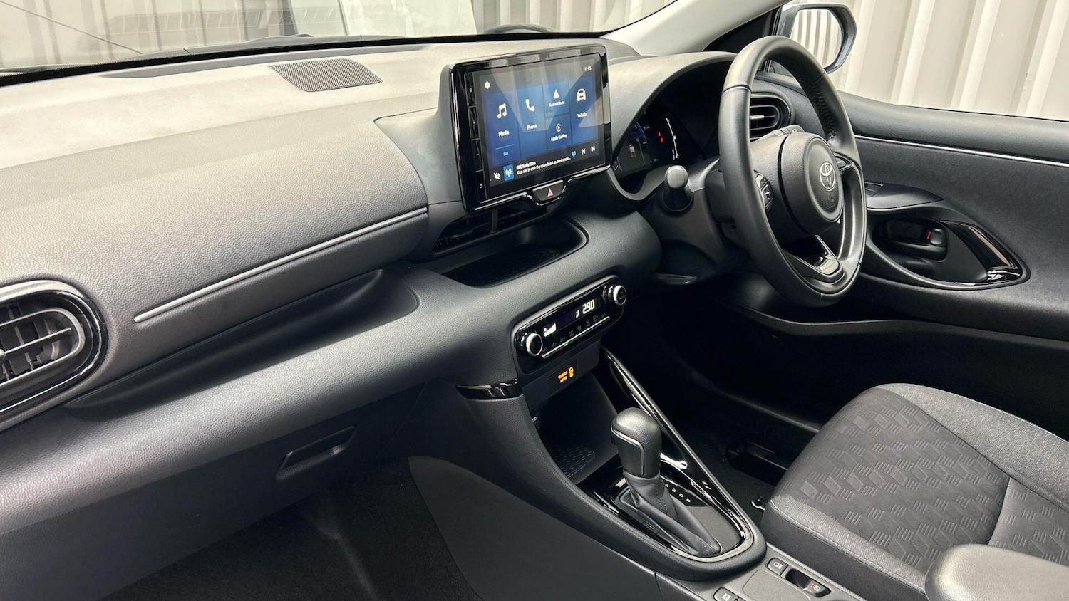 Used Toyota Yaris 2024 for sale - 77202426: Photo 39