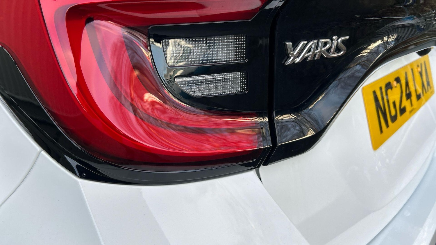 Used Toyota Yaris 2024 for sale - 77202426: Photo 44