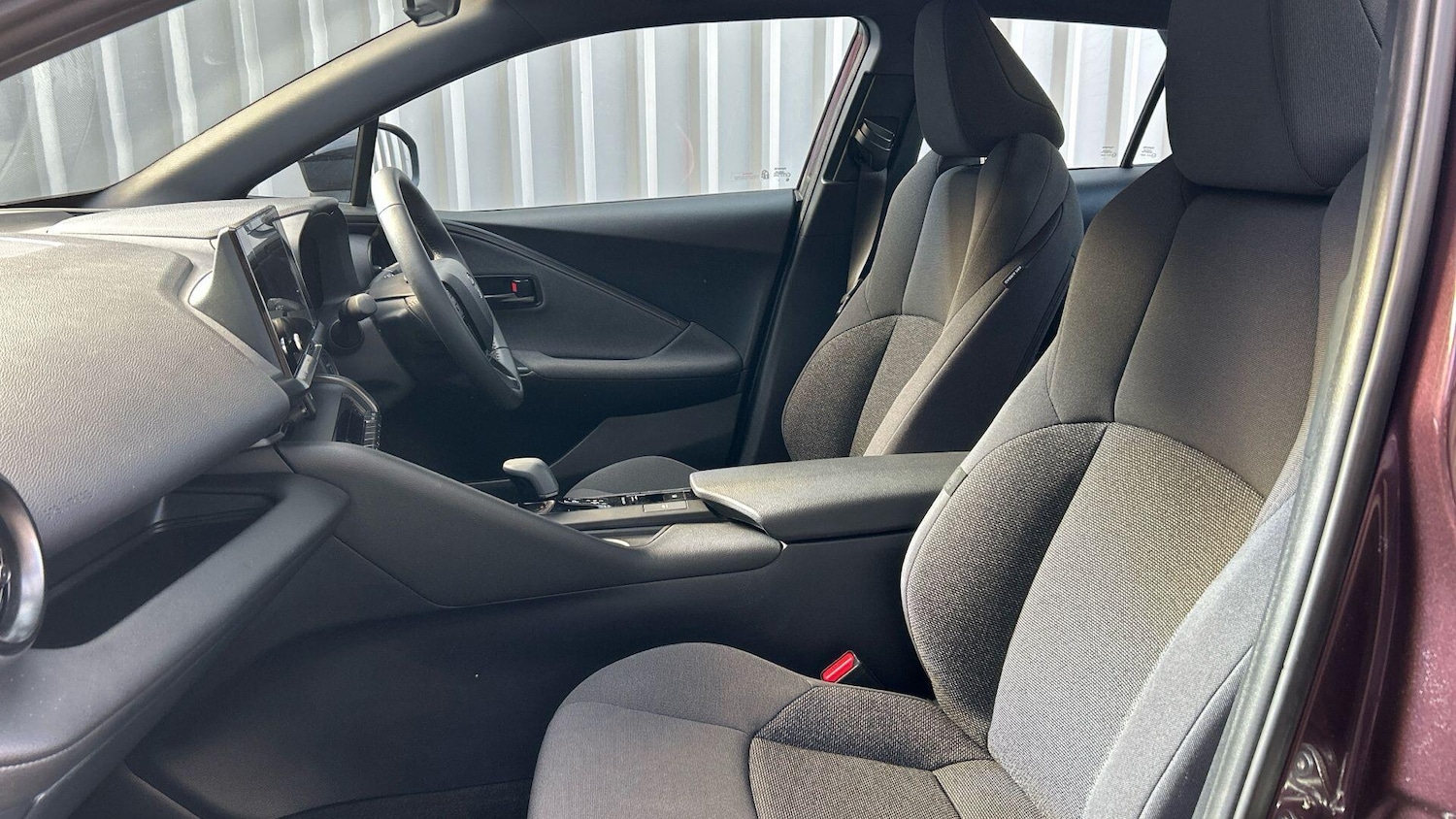 Used Toyota C-HR 2024 for sale - 76108944: Photo 16