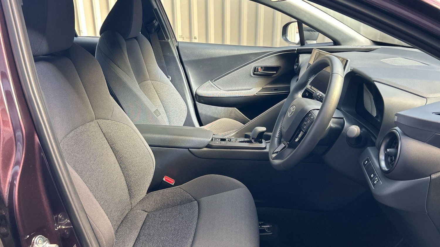 Used Toyota C-HR 2024 for sale - 76108944: Photo 17