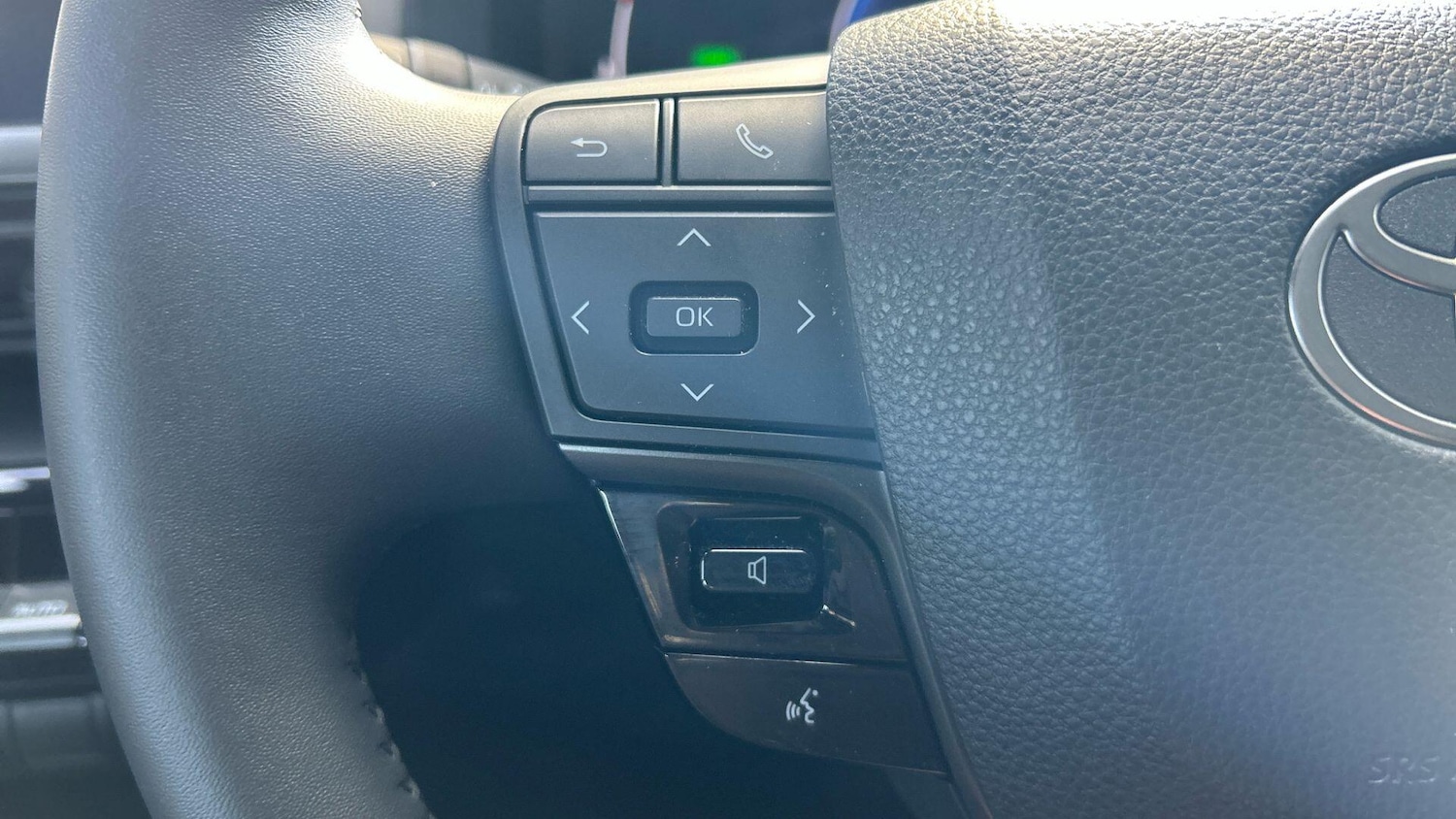 Used Toyota C-HR 2024 for sale - 76108944: Photo 33