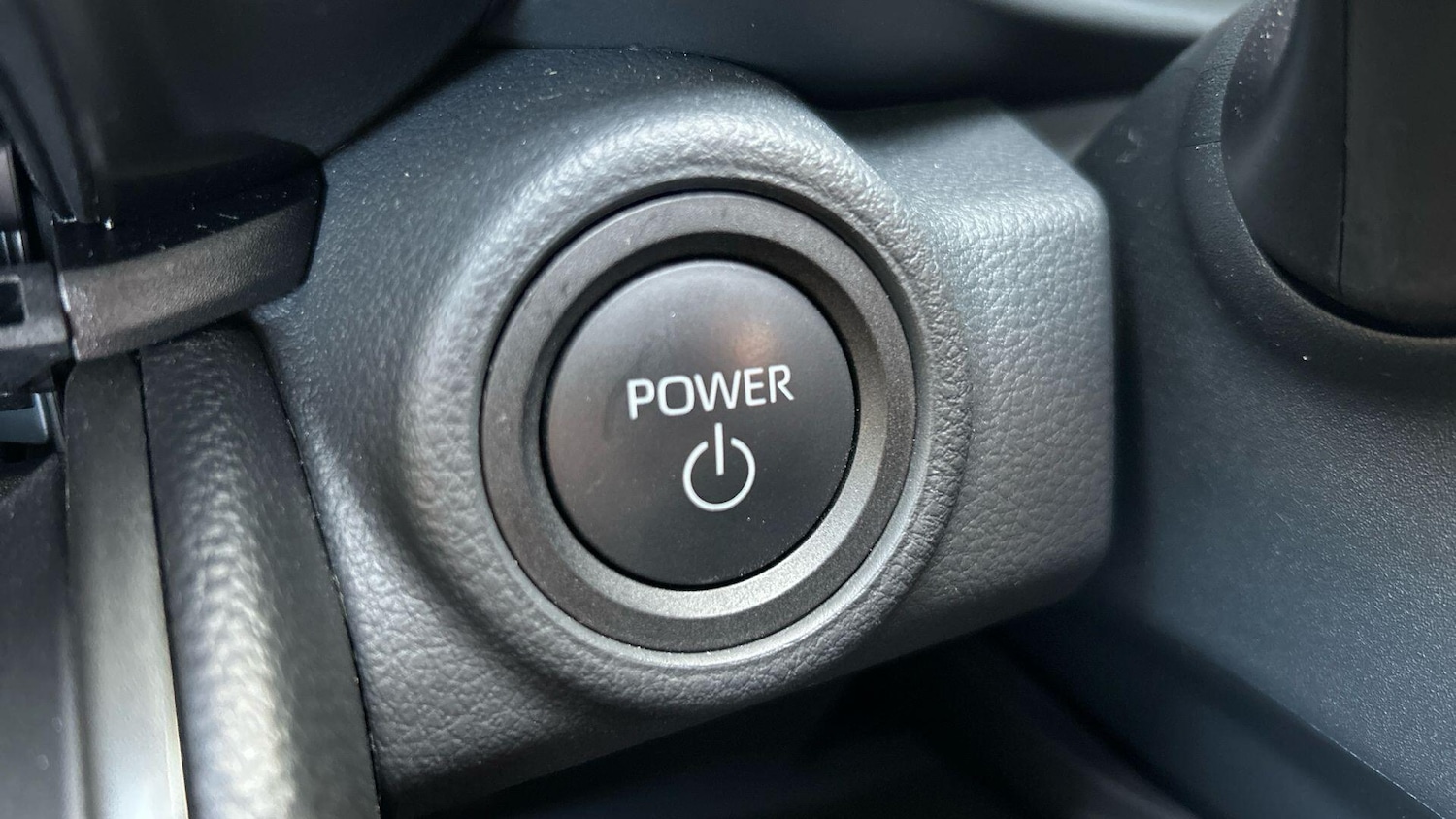 Used Toyota C-HR 2024 for sale - 76108944: Photo 36