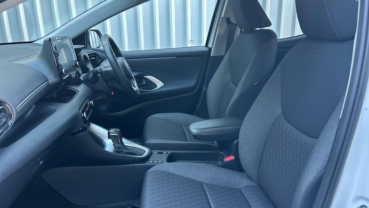 Used Toyota Yaris 2023 for sale - 76122944: Photo 16